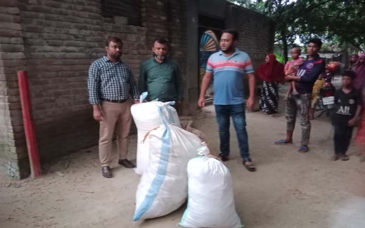 কুষ্টিয়ায় নকল ব্যান্ডরোল যুক্ত আনোয়ার বিড়ি ও আফিজ বিড়ি জব্দ